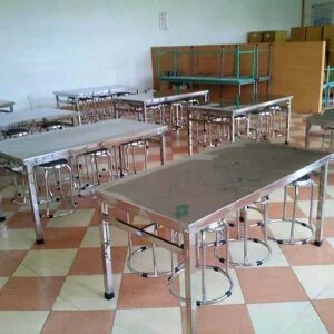 Bàn ăn inox có móc treo