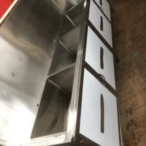 Chậu rửa 4 hố có cánh tủ