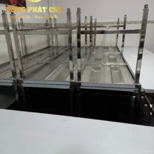 【#1】Bàn ăn inox công nhân KCN Lê Minh Xuân