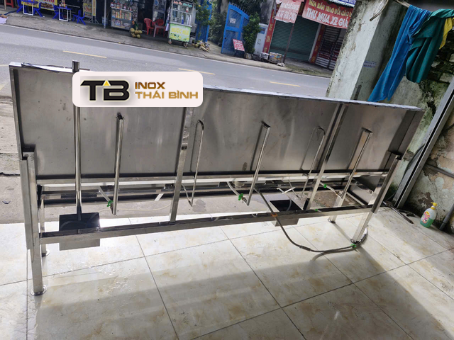 Bồn Inox Rửa Thực Phẩm TPHCM - INOX THÁI BÌNH Đảm Bảo An Toàn Vệ Sinh Tuyệt Đối Liên hệ Hotline: Zalo:0966.275.739 Ms Duyên